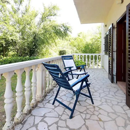 Svoboda 2 By Interhome דירה