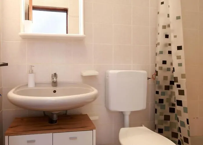 Svoboda 2 By Interhome Apartament Šilo